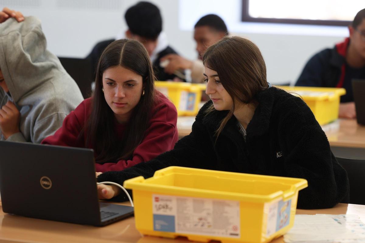 Inicio del taller de robótica.
