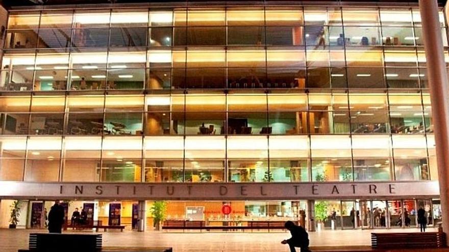 El Institut del Teatre, en la plaça Margarida Xirgu.