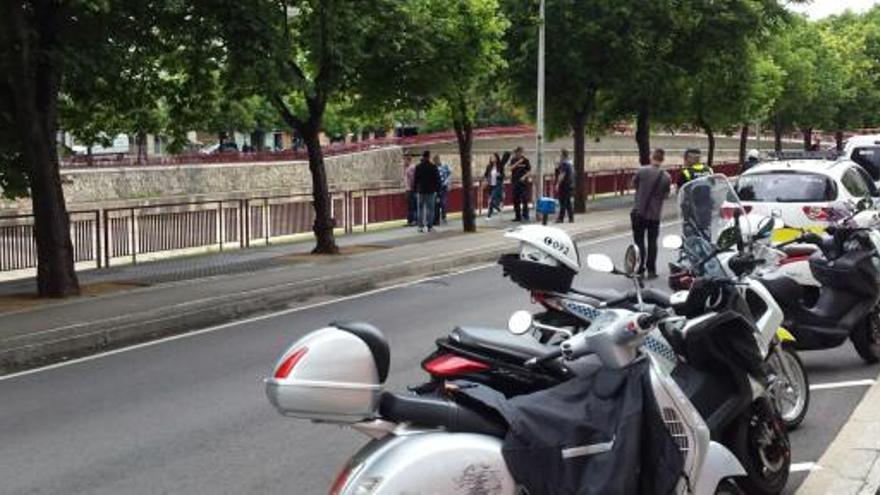 Tres detinguts per intentar robar en un pis a Girona