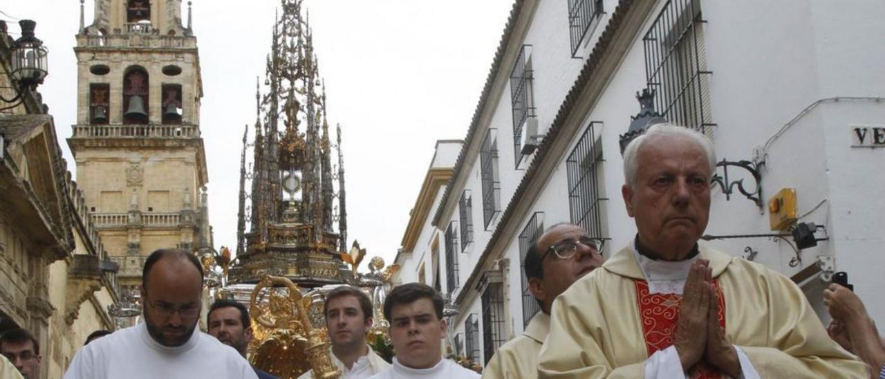 La custodia de Arfe, en una de sus últimas procesiones por las calles.