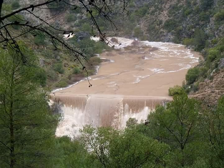 Imágenes del río Turrón, a su paso por El Burgo