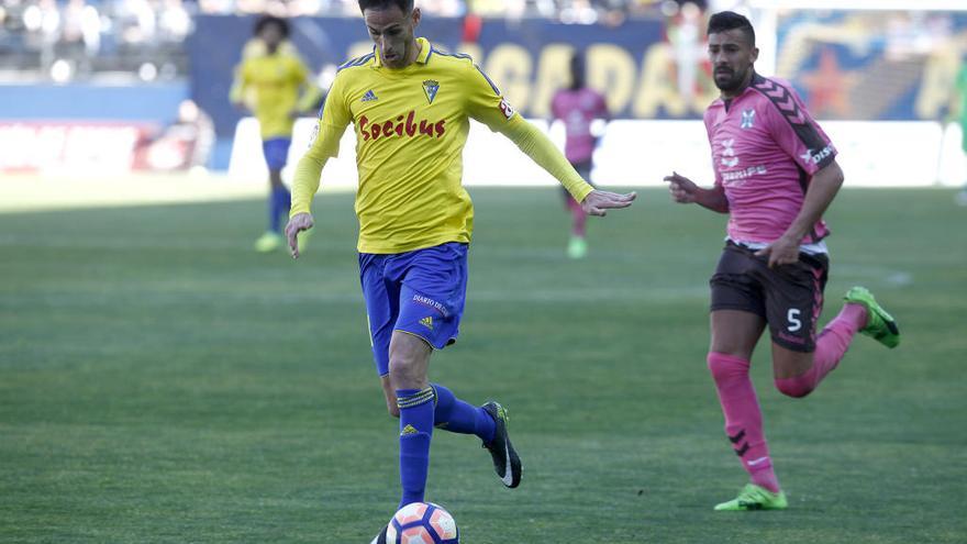 El Cadis perd a casa amb   el Tenerife (0-1) i continua a 8 punts dels gironins