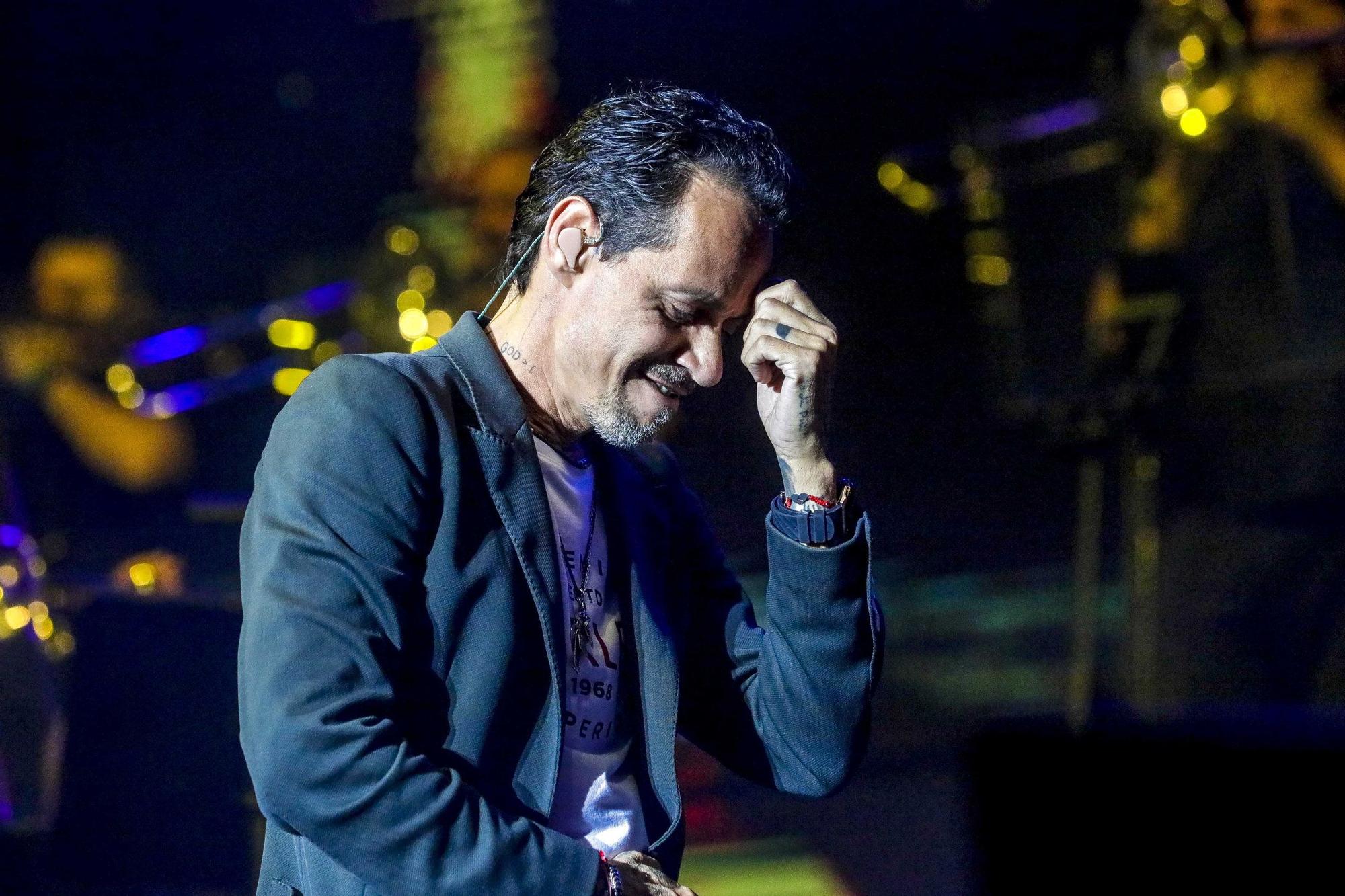 Marc Anthony ofrece su primer concierto en la isla ante 10.000 personas