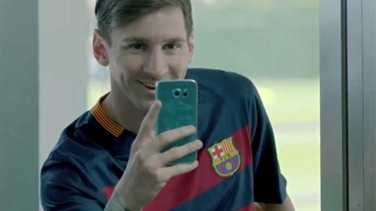 Una secuencia del anuncio que protagoniza Leo Messi y otros cracks del FC Barcelona para Movistar
