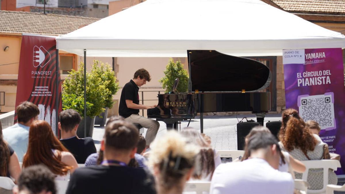 Pianofest.