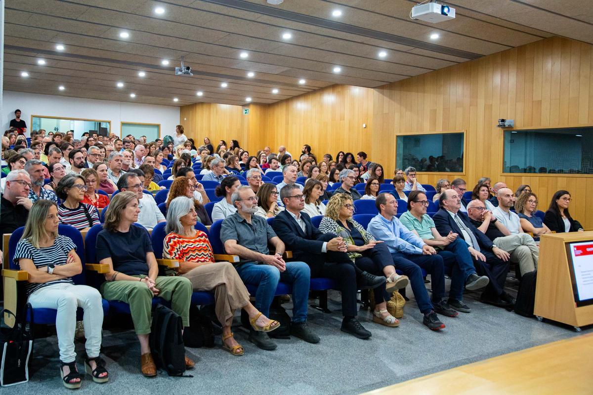 L'Aula Magna de la UVic-UCC es va omplir en la presentació de la candidatura
