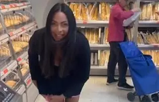 El desagradable reto de una 'influencer' en un conocido supermercado