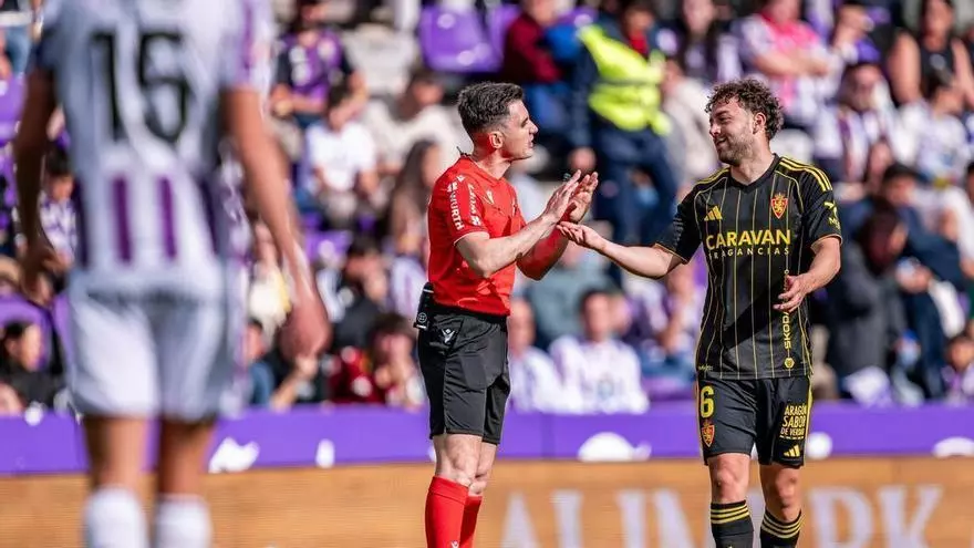 El Valladolid vence a un Zaragoza que se hunde en el descenso