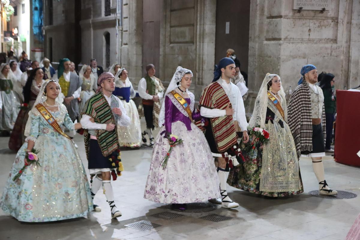 Todas las fotos de la ofrenda del 18 de marzo por la calle San Vicente hasta la 23:30 horas Todas las fotos de la ofrenda del 18 de marzo por la calle San Vicente hasta la 23:30 horas