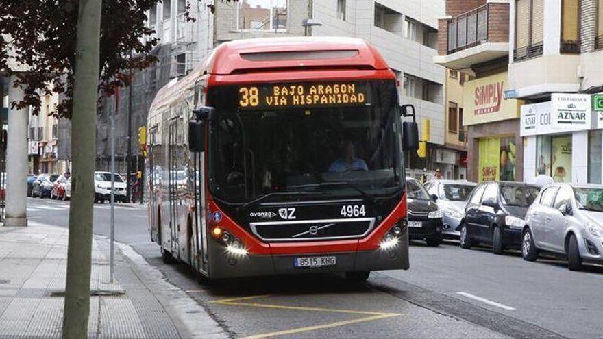 Imagen de archivo de un autobús urbano de Zaragoza