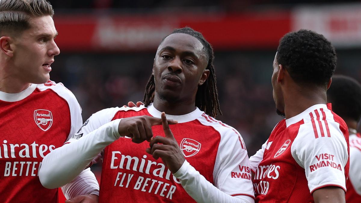 Eze celebra su gol en la victoria del Arsenal sobre el Crystal Palace