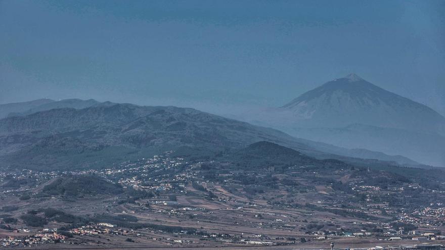 Abierto el tráfico en el Teide, por el sur, hasta la zona de El Portillo