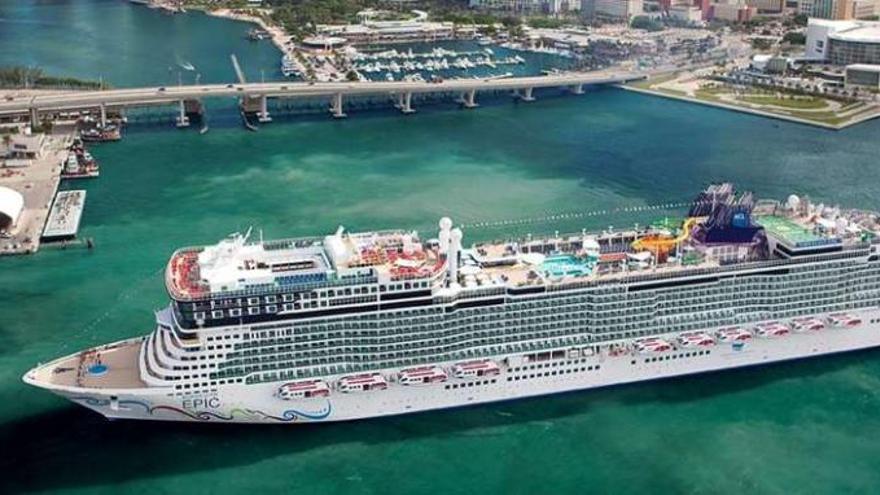 El &quot;Norwegian Epic&quot; ocupa este año el tercer puesto en el ranking de los mayores del mundo; en 2015 se lo arrebatará el &quot;Anthem&quot;.