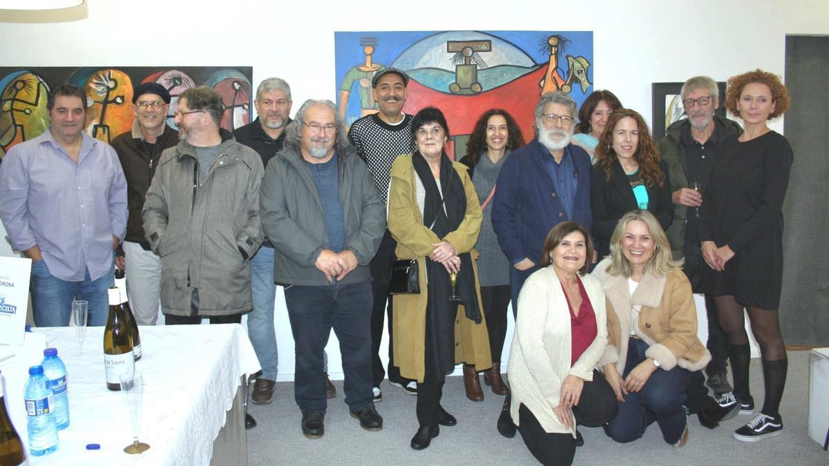 Imagen de la inauguración de la muestra de Xavier Magalhaes