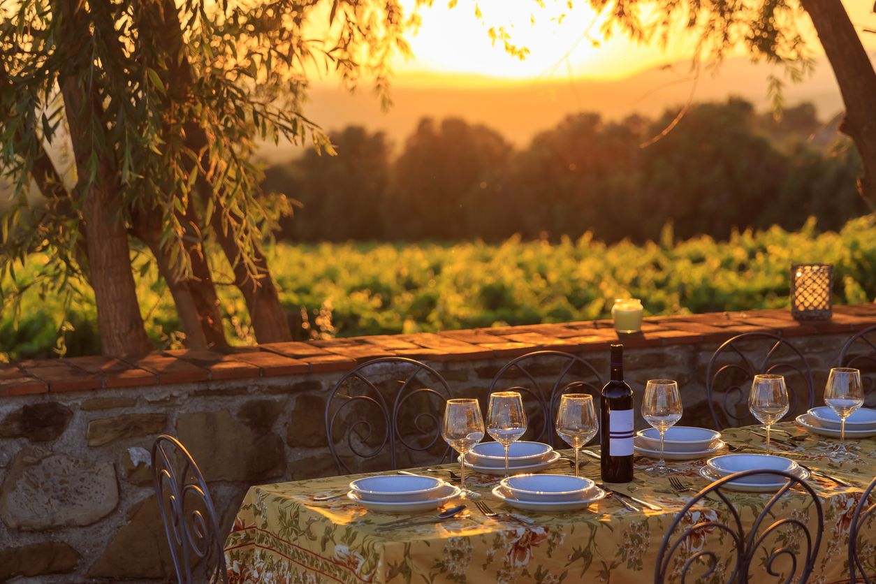 La gastronomía y el vino son muy importantes en la Toscana