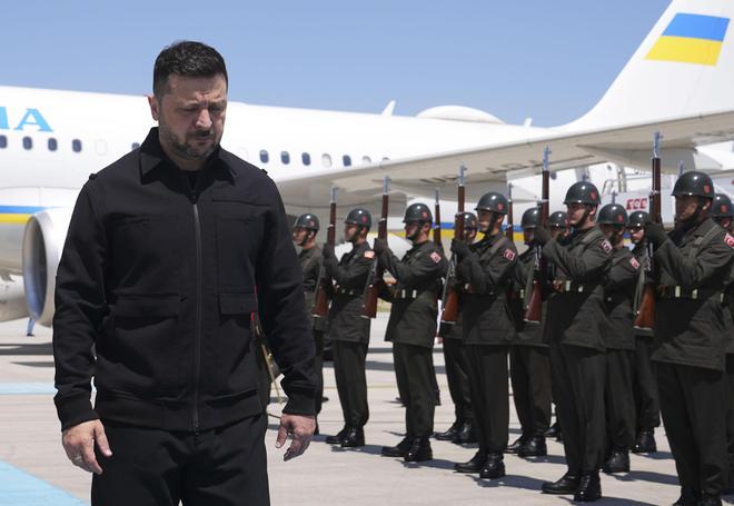 Drones, satélites y miles de millones en una flota aérea conjunta: la OTAN muestra a Trump nuevo armamento ante el aumento de gasto en defensa