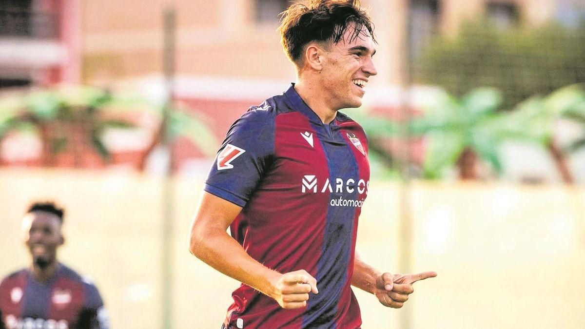 Carlos Espí, en un partido con el Levante UD