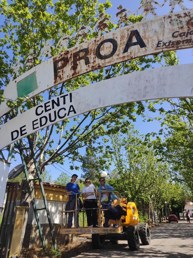 Así han sido los trabajos para adecuar la entrada del colegio Proa