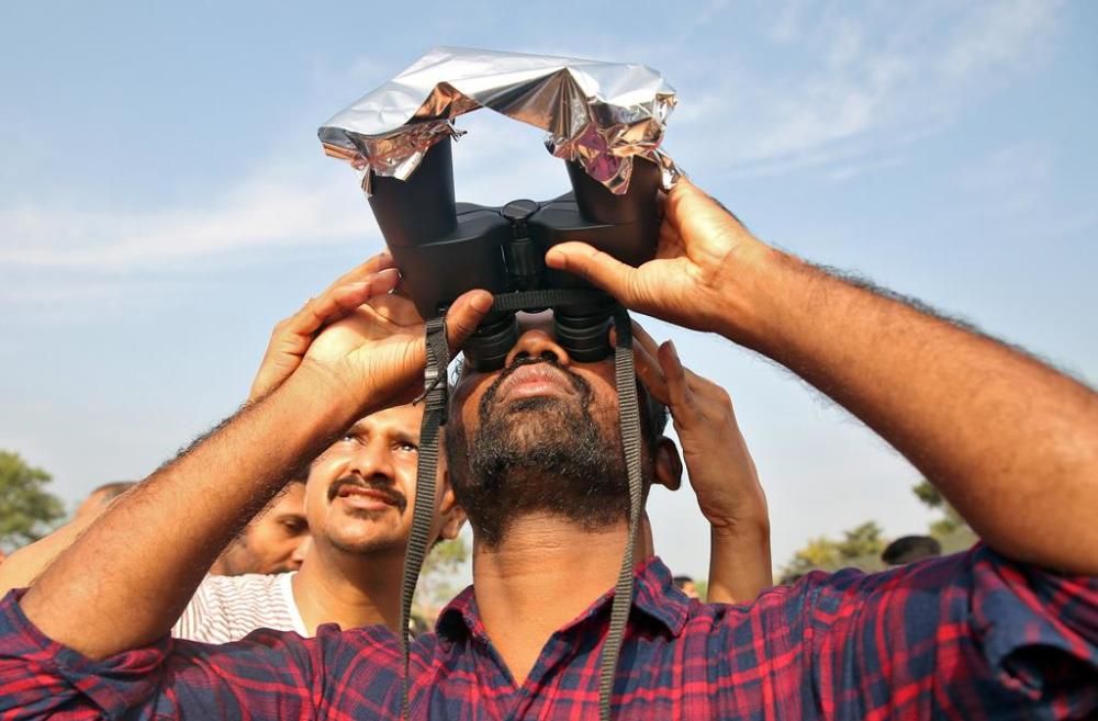 Eclipsi solar anular vist des d'Indonèsia, l'Aràbia Saudita o Tailàndia