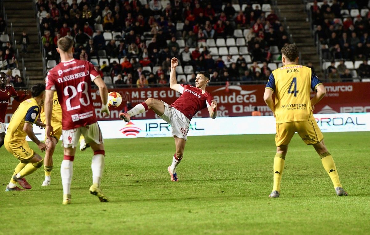 Revive la victoria del Real Murcia frente al Alcorcón, en imágenes