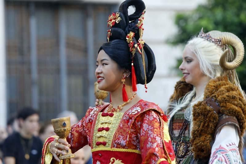 Actos del 9 d'Octubre: Desfile de Moros y Cristianos