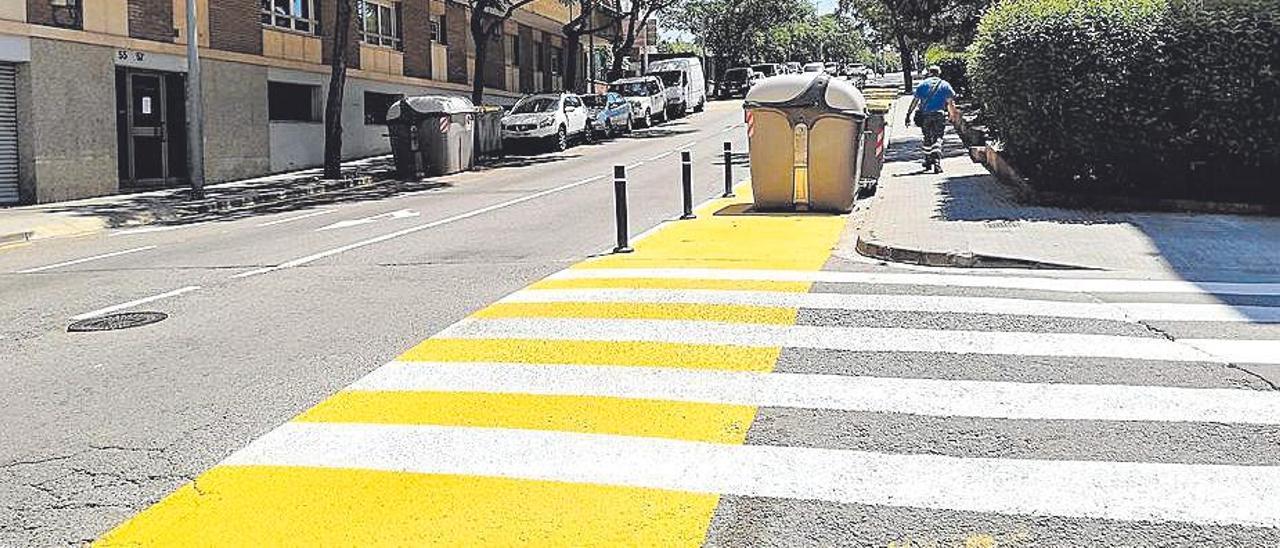 El tram de vorera ampliada al carrer de Sant Cristòfol