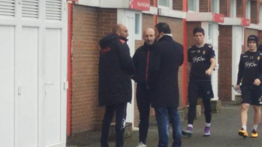 Bilic visita en Mareo a sus excompañeros antes del duelo frente al conjunto azulgrana