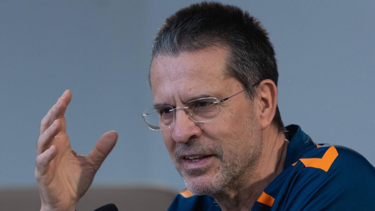 Pedro Martínez, en rueda de prensa