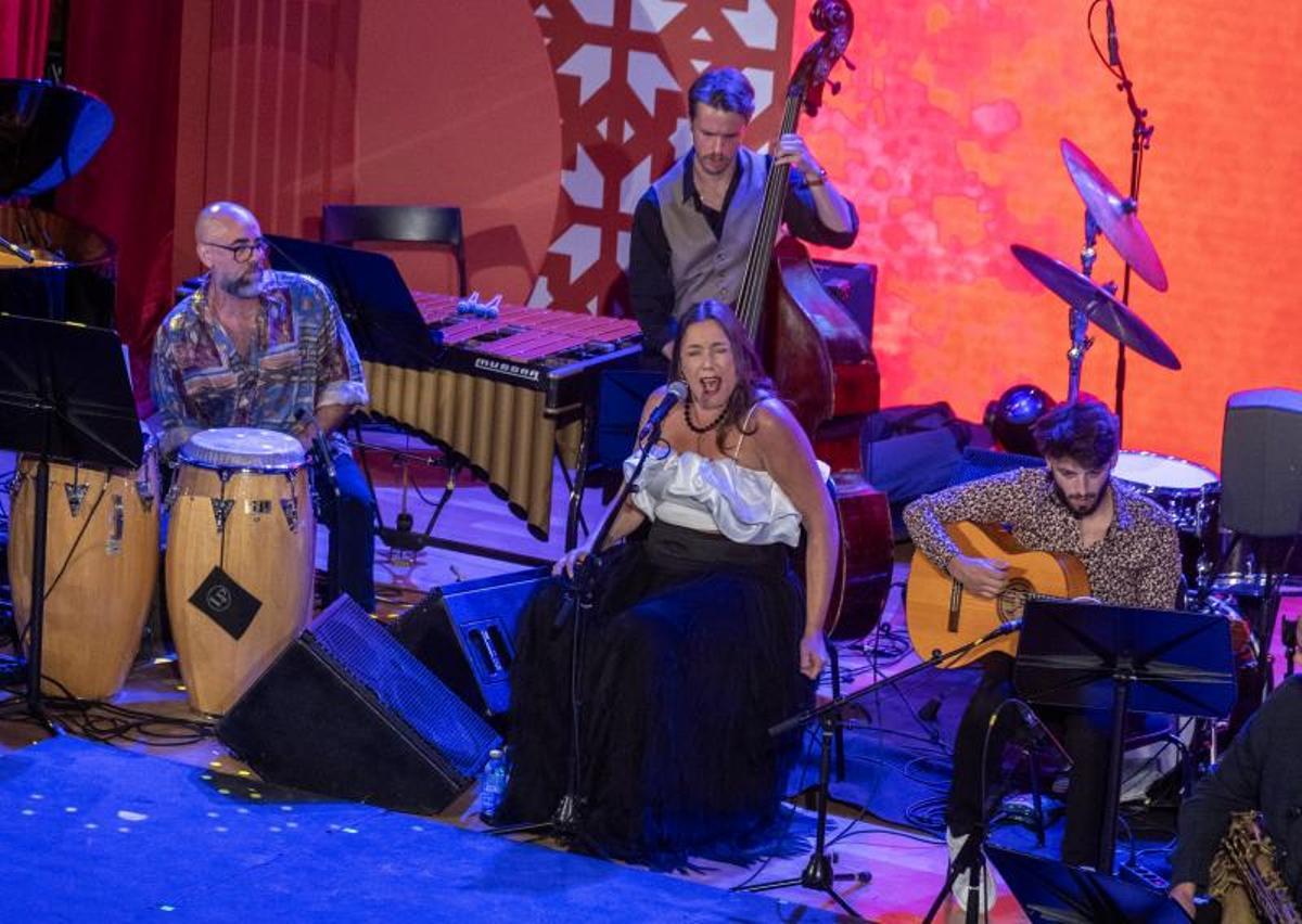 Un momento del concierto de BvR Flamenco Big Band, que mezcló jazz latino con flamenco