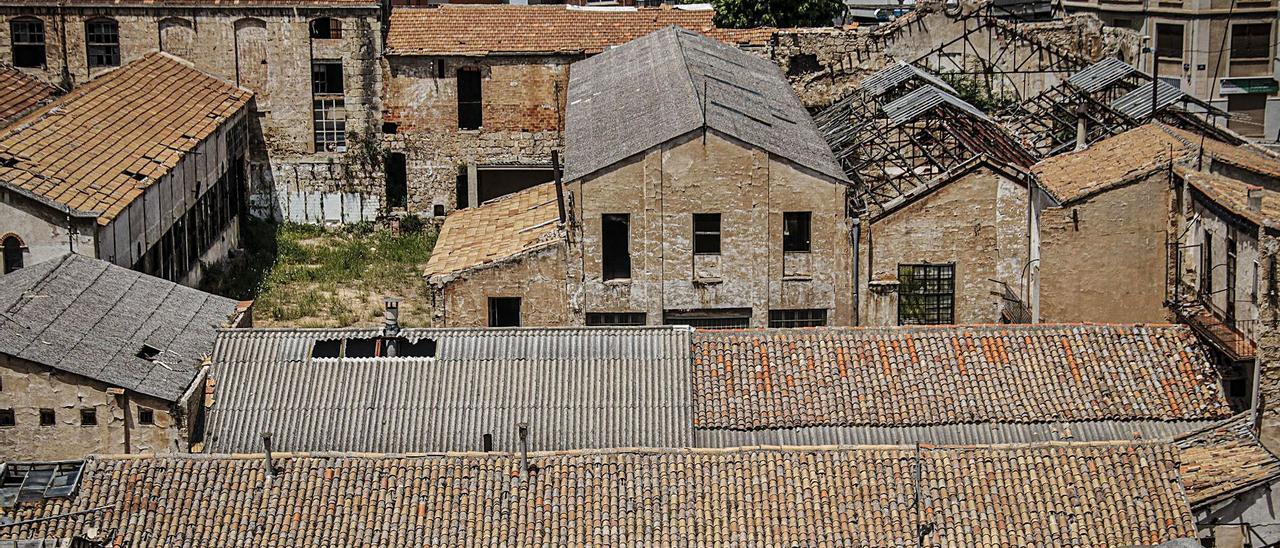 Complejo industrial de Rodes en el que está proyectado el futuro parque tecnológico de Alcoy. | JUANI RUZ