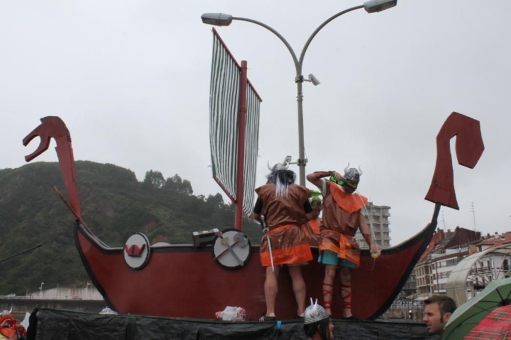 Travesía "Les coses que floten" en Candás