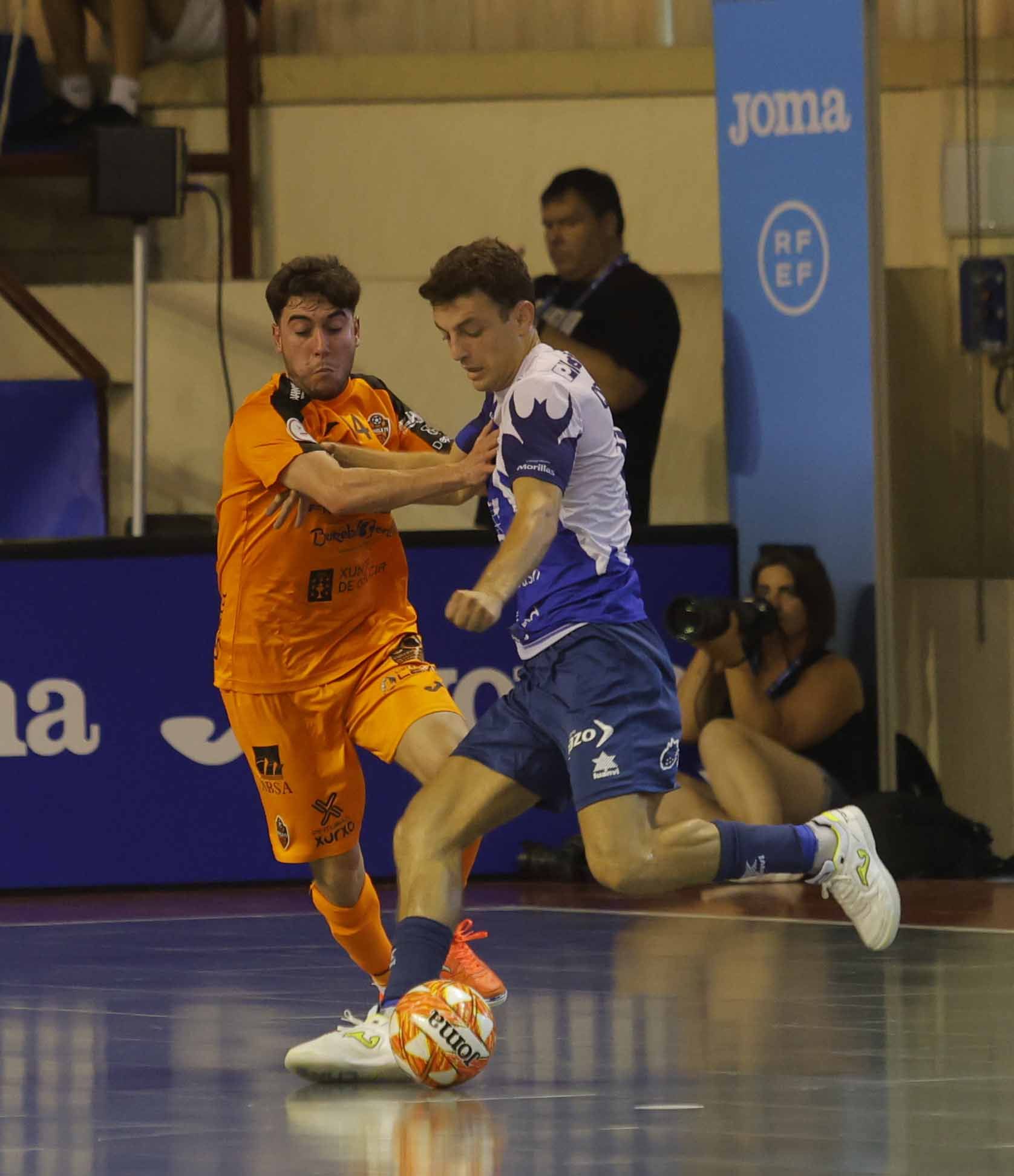 Partido de ascenso a primera entre el Alzira y Burela FS de fúbol sala