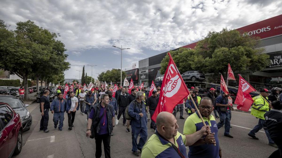 La huelga del metal se detiene tras mediar el Govern y hoy seguirá la negociación