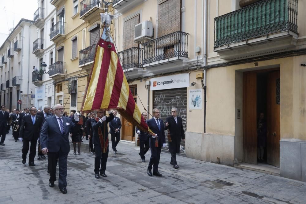 Procesión de la Senyera del Colegio del Arte Mayor de la Seda