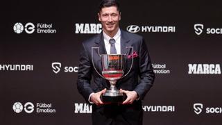 Lewandowski recibe el Trofeo Pichichi