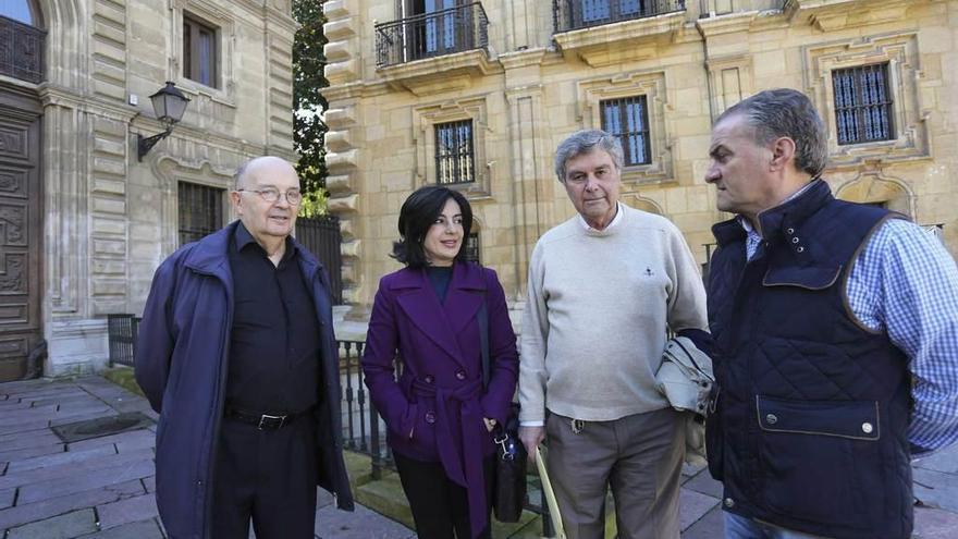 Por la izquierda, José Sobrado, Ana Isabel Balbín, Juan García y Miguel Clemente.