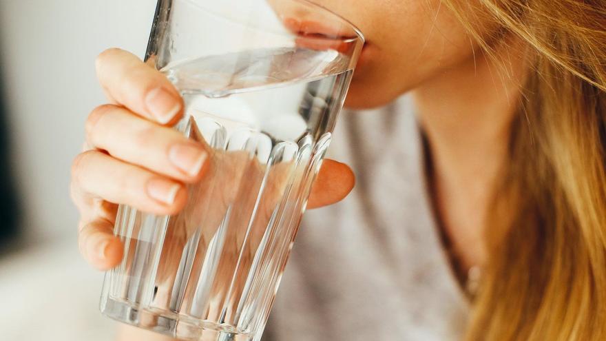 Comer y beber son muy importantes para permanecer equilibrados