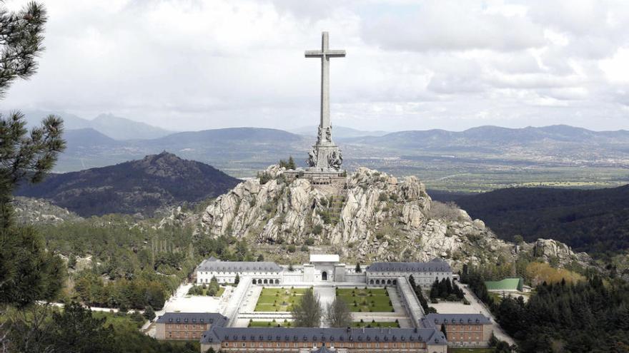 Vista del monumento del Valle de los Caídos (San Lorenzo del Escorial, Madrid).