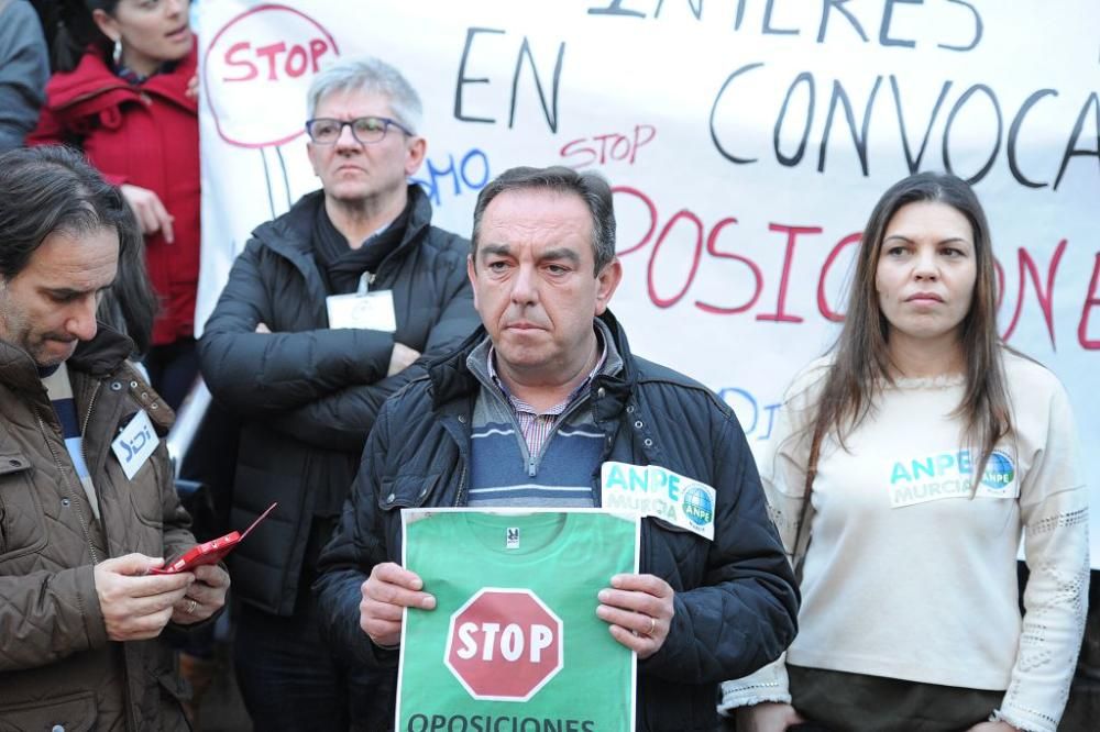 Los interinos dicen 'no' a las oposiciones a maestro