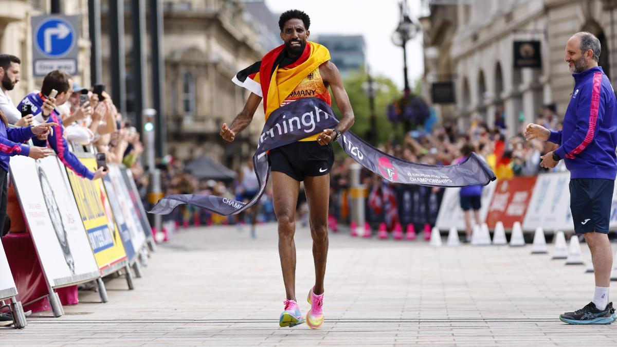 Amanal Petros fue el mejor en la maratón masculina