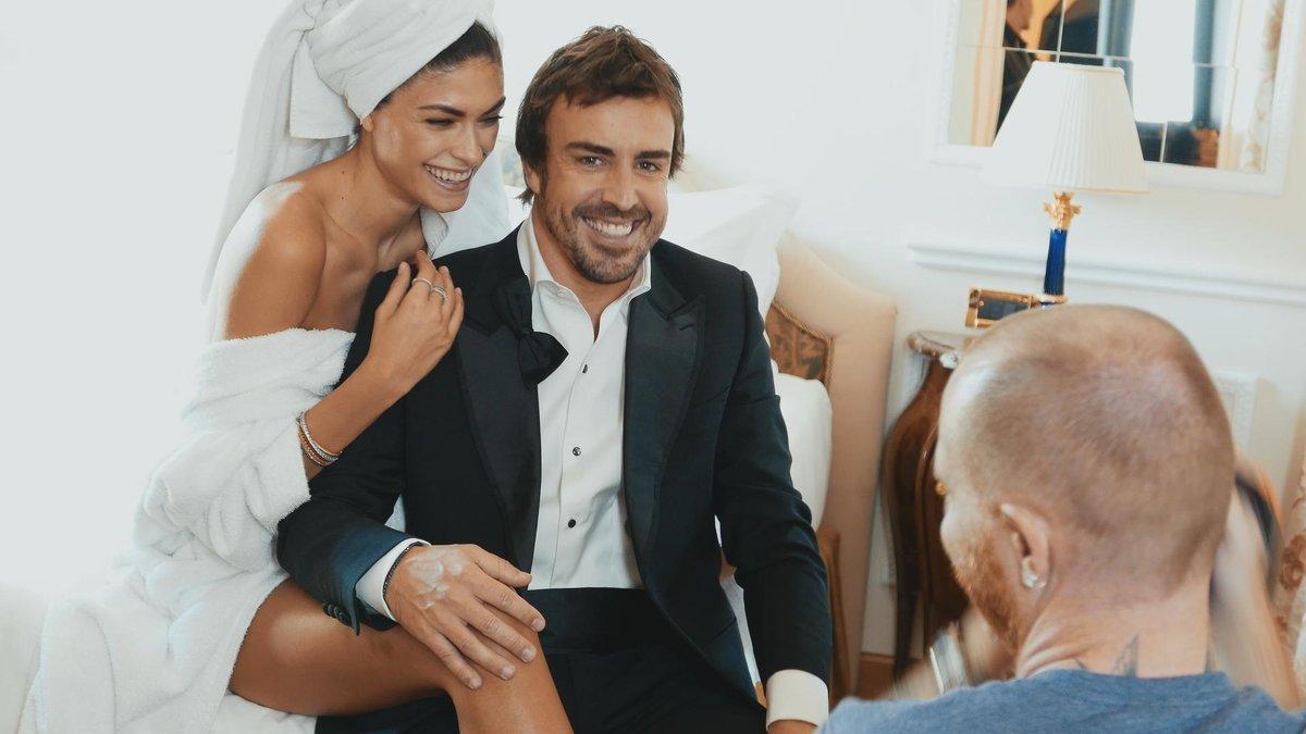 Fernando Alonso, con su novia Linda Morselli