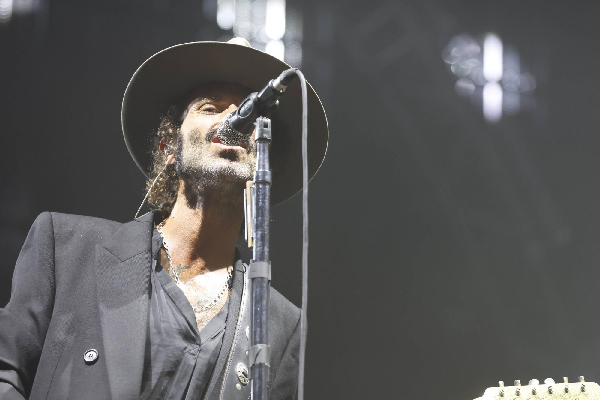 El concierto de Leiva en el Gijón Life, en imágenes