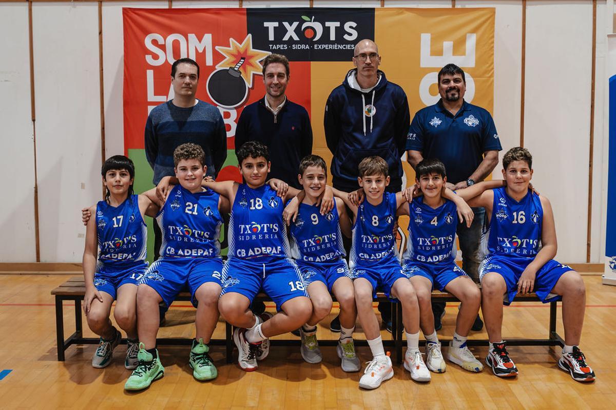 L'equip U12 Blanc Txots del Club Bàsquet Adepaf 2025/2026