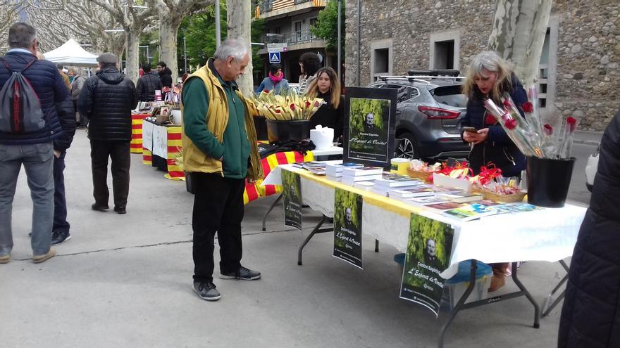 Puigcerdà viu un Sant Jordi amb jocs i castells