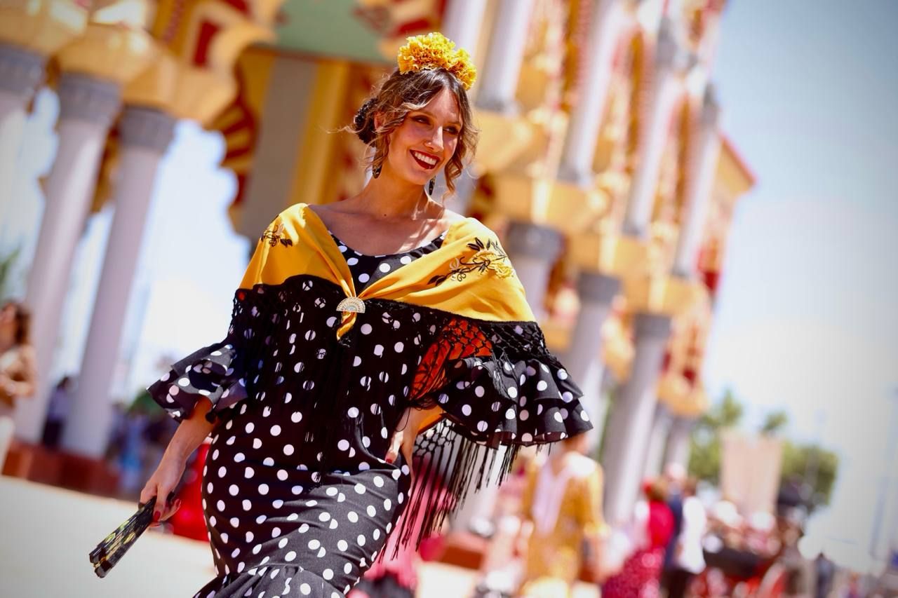 La Feria entra en calor con todas las mesas llenas
