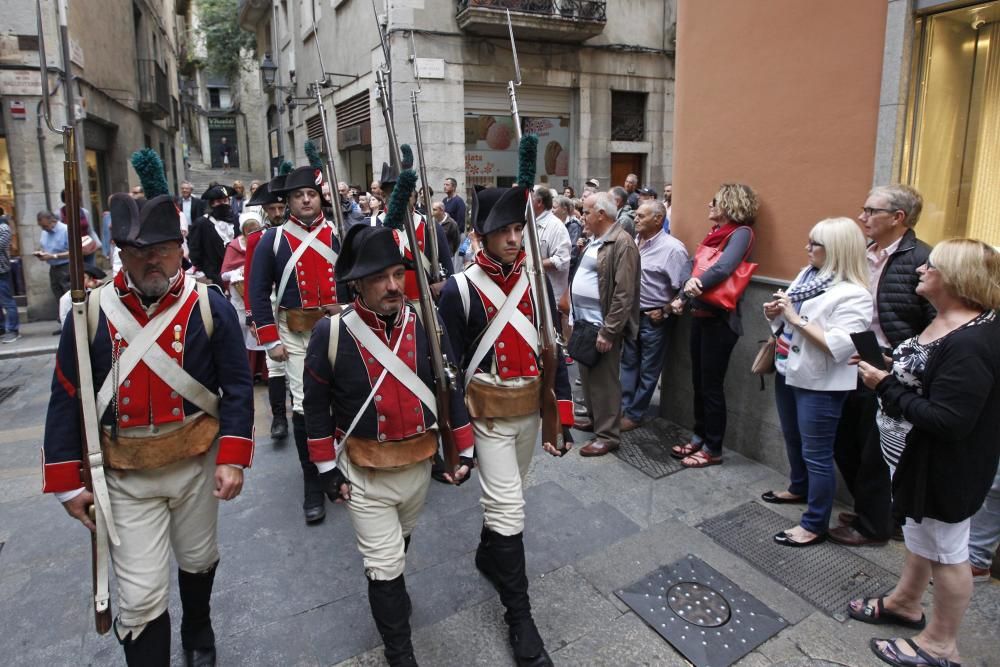 La pluja aigualeix la representació dels setges napoleònics a Girona