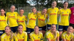 La plantilla del Ängelholms FF, en un partido