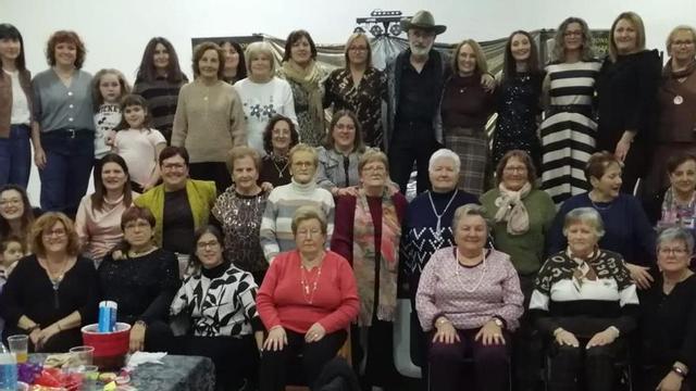 La Asociación de Amas de Casa La Purísima Votada organizó el 7 de febrero una comida en honor a Santa Águeda.