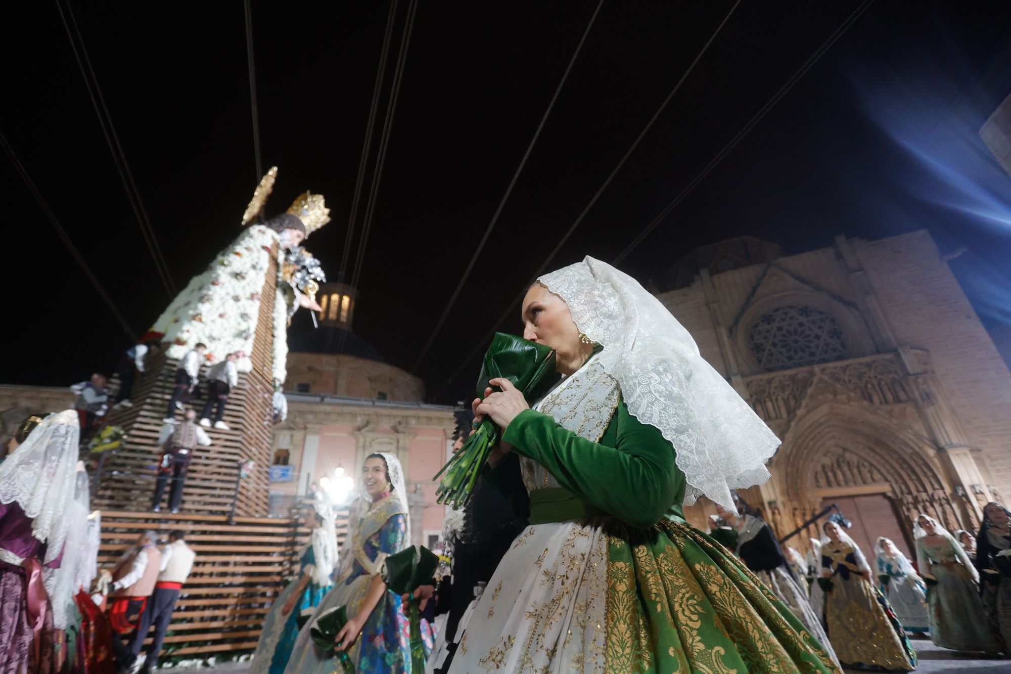 Todas las fotos de la Ofrenda del 17 de marzo por la calle San Vicente de 20:00 a 21:00 horas