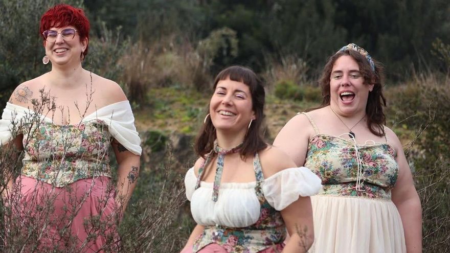 El trio vocal Silvestres porta al Desfolca’t veus dels marges i mirada feminista